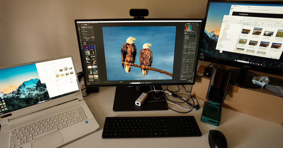 Cómo conectar dos monitores a un portátil: guía para Windows y Mac